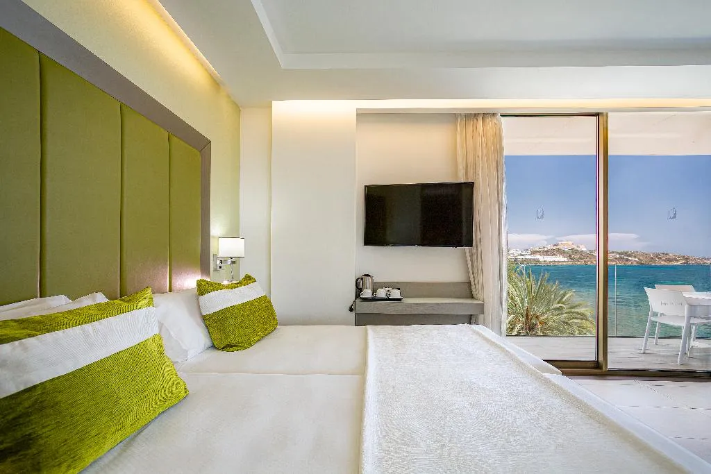 Double or Twin CAPACITY 3 Room, Torre del Mar Ibiza, Ibiza