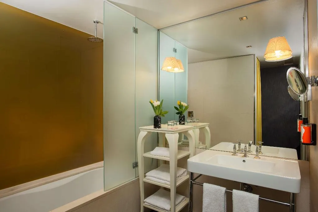 FAMILY ROOM CAPACITY 3 Room, nhow Milano, Milan