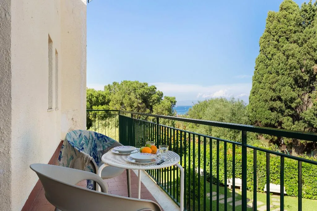 QUADRUPLE WITH BALCONY Room, Villa Collina, Taormina