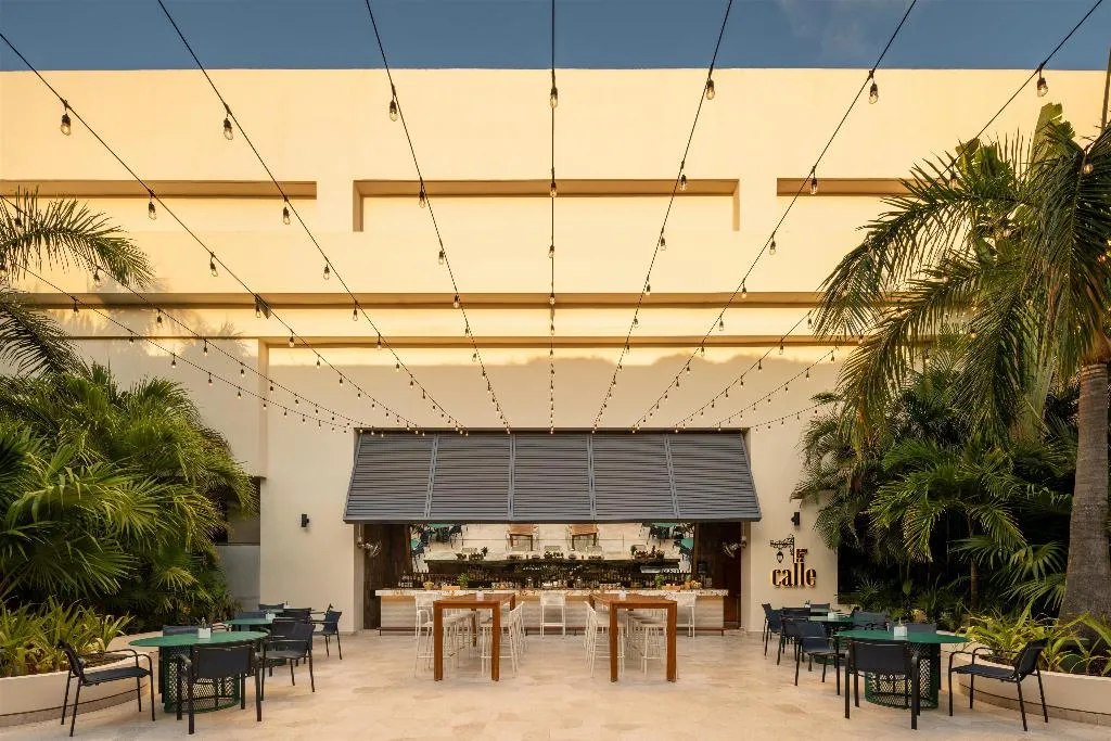 Bar, Atelier Playa Mujeres, Cancun Area