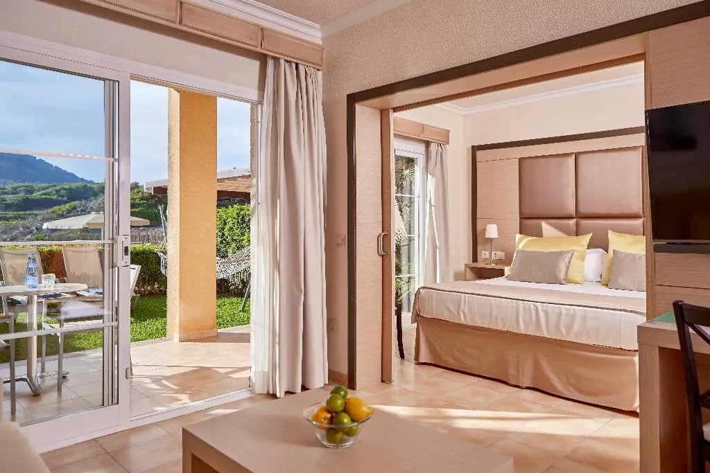 APARTMENT SUPERIOR Room, Zafiro Cala Mesquida, Majorca