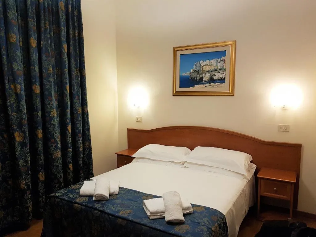 Room, Soggiorno Madrid, Florence