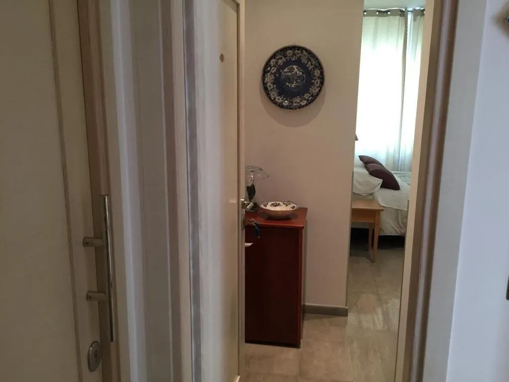 Room, International Naples, Naples