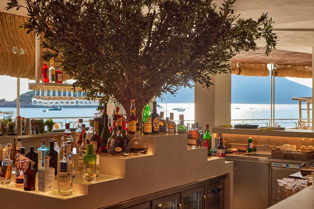 Bar, Universal Hotel Aquamarin, Majorca