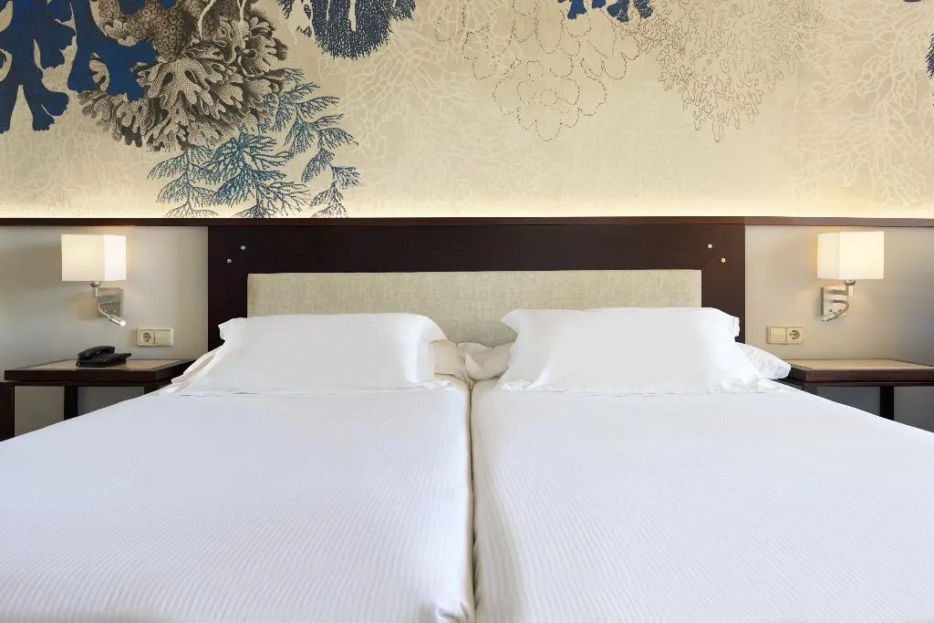 DOUBLE SUPERIOR CAPACITY 3 Room, H10 Salauris Palace, Costa Dorada