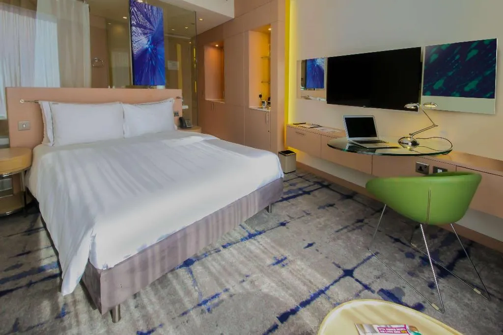 Room STANDARD Room, Media One, Dubai
