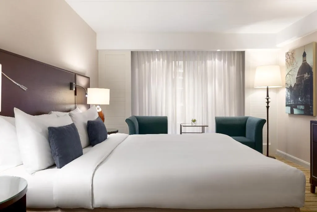 Room, Renaissance Amsterdam Hotel, Amsterdam