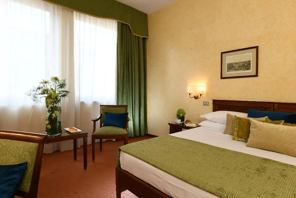 TRIPLE CLASSIC Room, Bettoja Hotel Mediterraneo, Rome