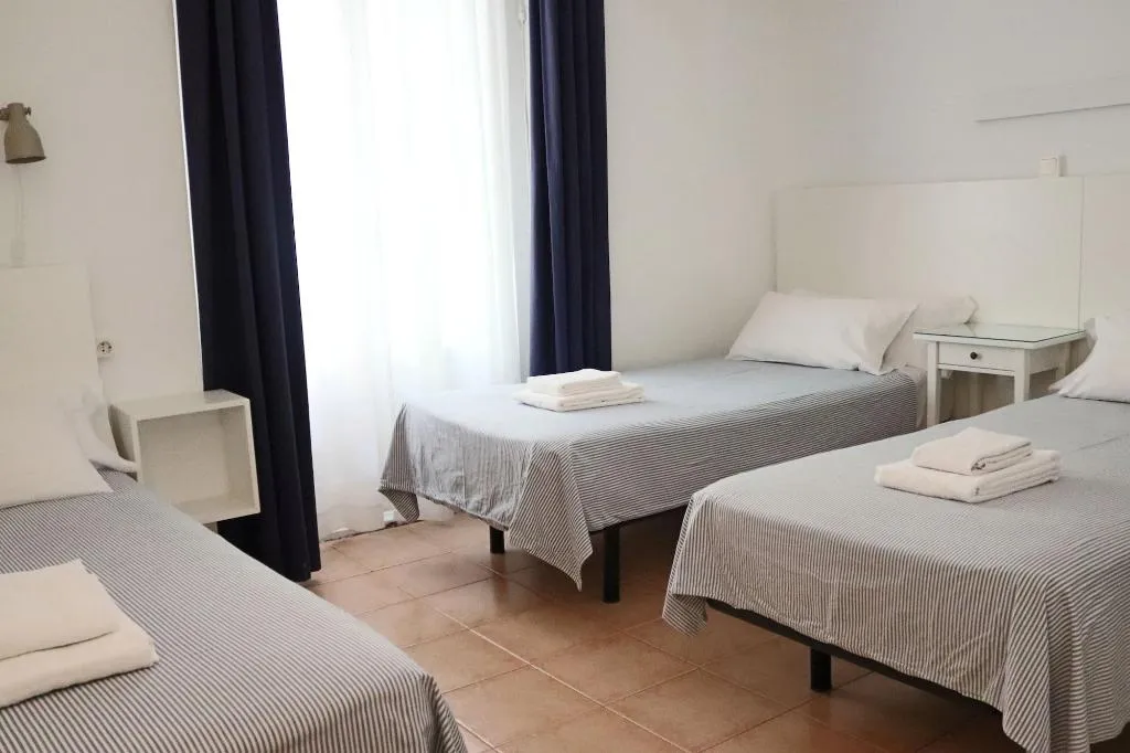 Room, Hostal La Zona, Madrid