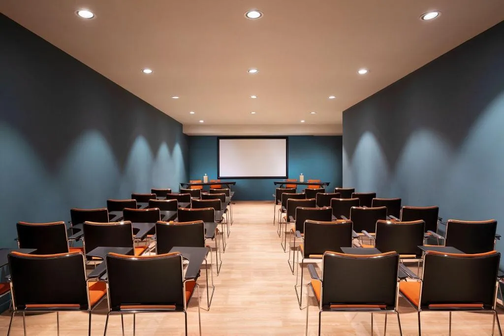 Conferences, Duo Milan Porta Nuova, A Tribute Portfolio Hote, Milan