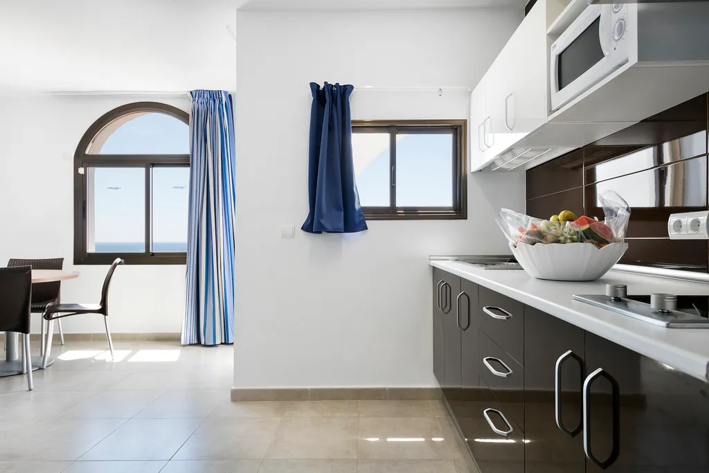 APARTMENT CAPACITY 4 Room, Apartamentos Turísticos Best Pueblo Indalo, Costa Almeria