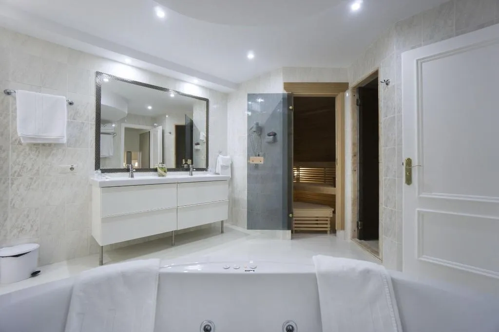 Room, Miraflores Beach & Country Club, Costa Del Sol