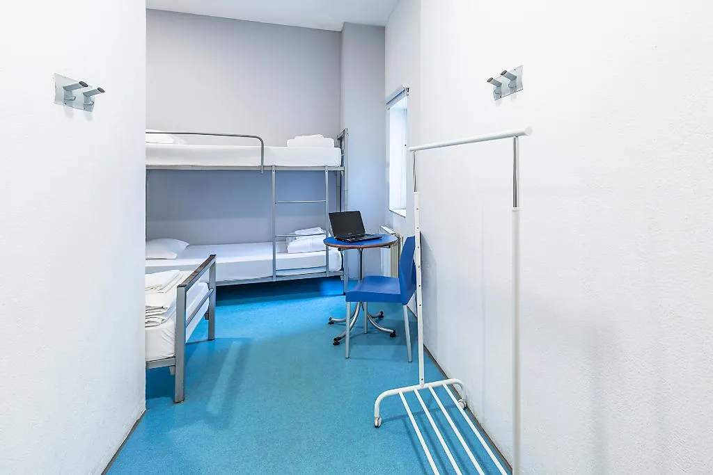 Bed in dormitory CAPACITY 4 Room, Hi Lisbon – Pousada De Juventude, Lisbon