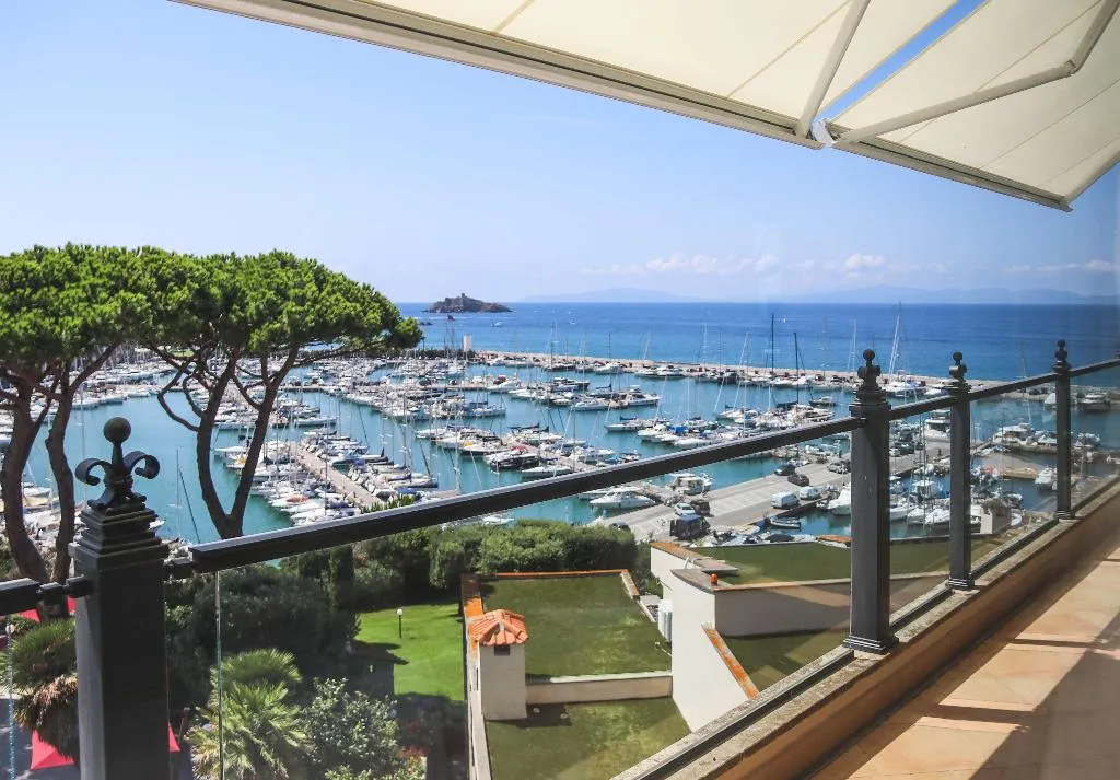 SUITE TWO BEDROOMS Room, Cala del Porto Punta Ala, Florence