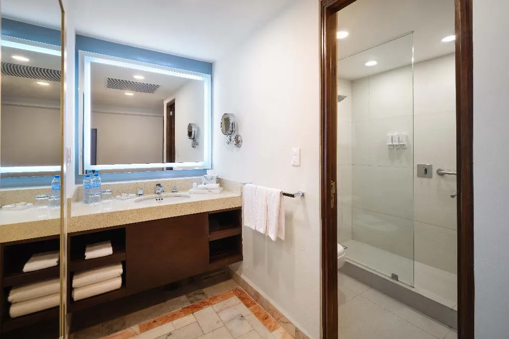 DOUBLE SUPERIOR OCEAN VIEW Room, Wyndham Grand Cancun All Inclusive Resort & Villas, Cancun Area