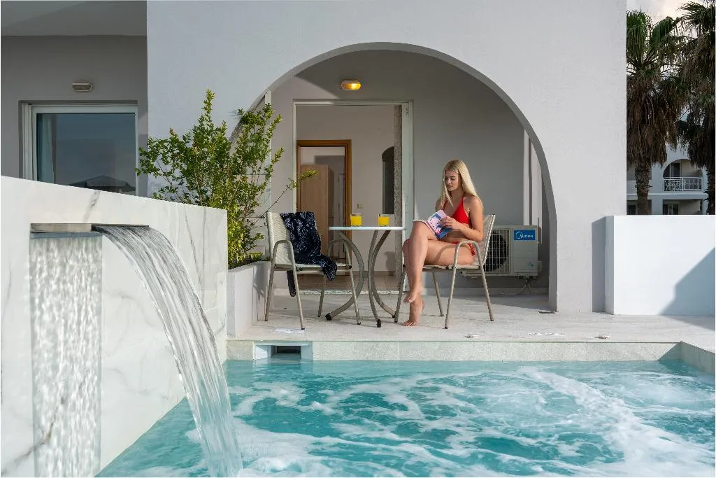 SUITE WITH PRIVATE POOL Room, Delfina Tropic Beach, Crete