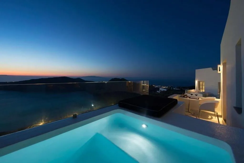 SUITE ONE BED Room, Avaton Resort & Spa, Santorini