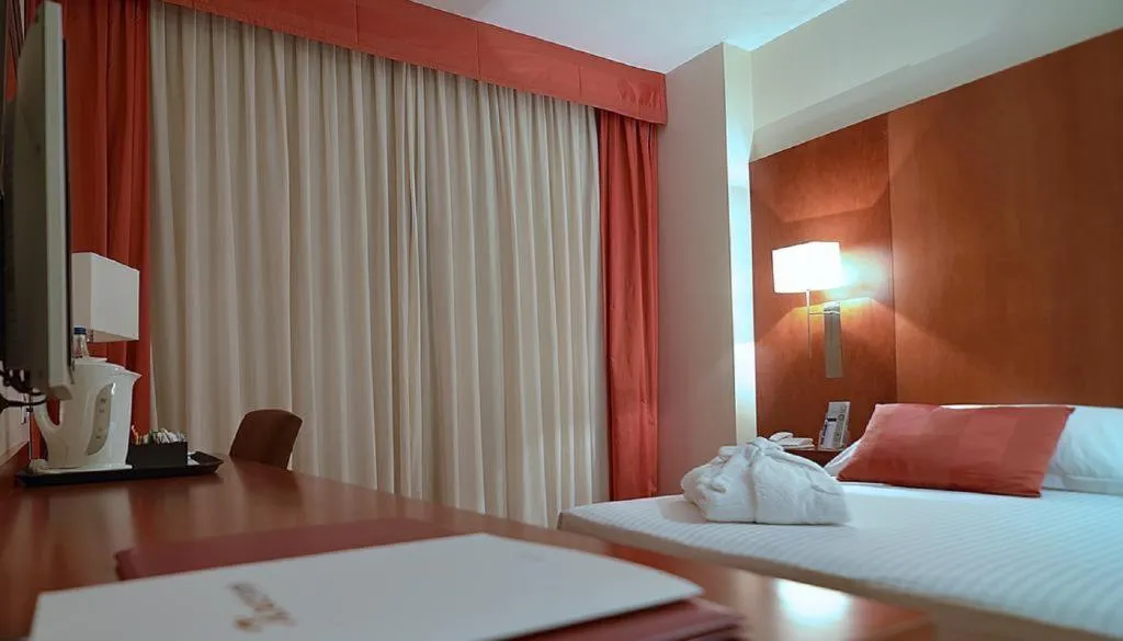 DOUBLE SINGLE USE STANDARD Room, Xon's Valencia, Valencia