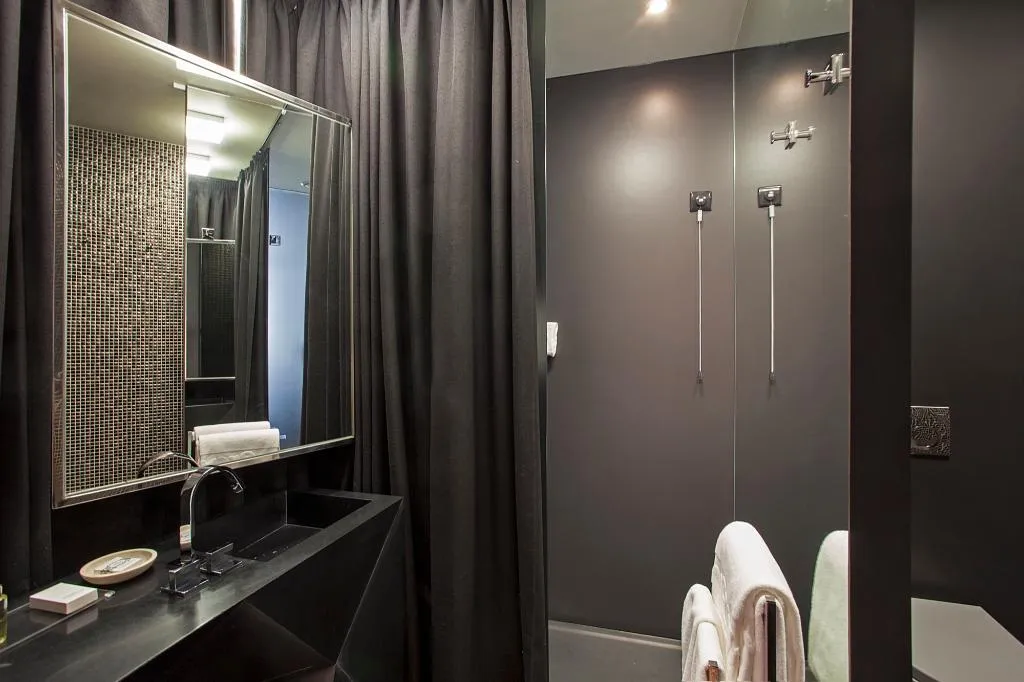 DOUBLE SUPERIOR Room, 9 Hotel Mercy, Lisbon