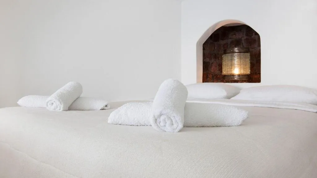 Room, Abyssanto Suites & Spa, Santorini