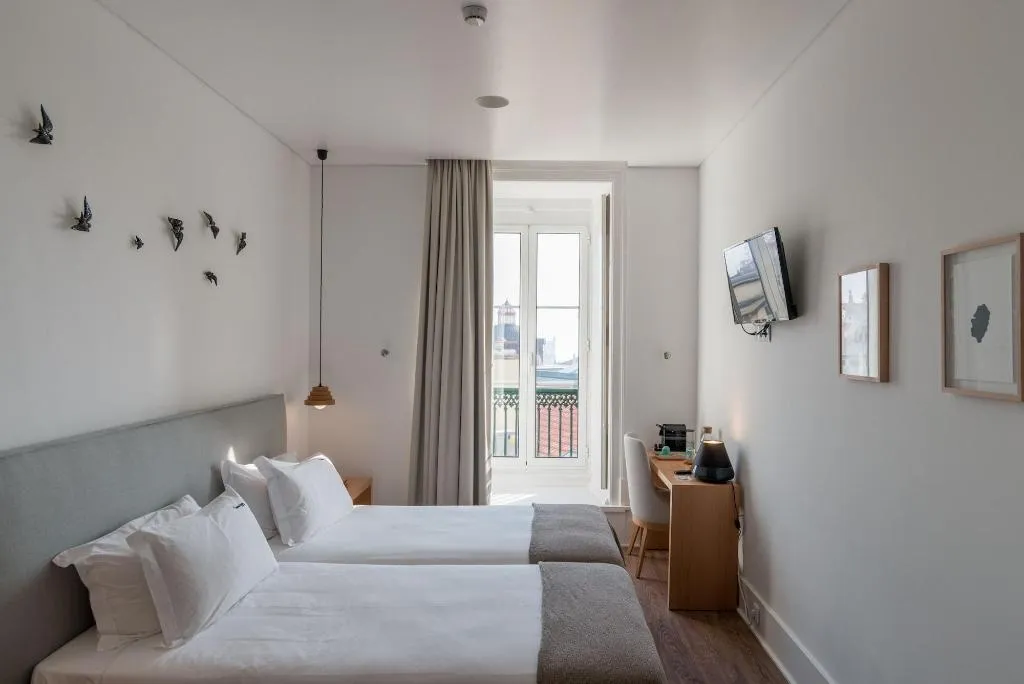 Room, Feels Like Home Chiado Prime Suites, Lisbon