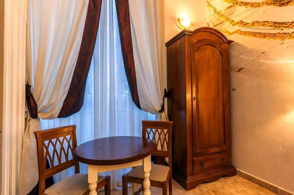 DOUBLE SUPERIOR QUEEN BED Room, Hotel Le Clarisse Al Pantheon, Rome