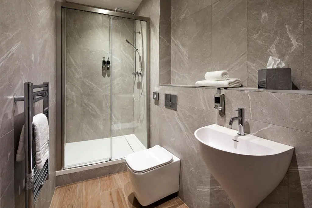 SINGLE DELUXE Room, Handel's Hotel, Dublin