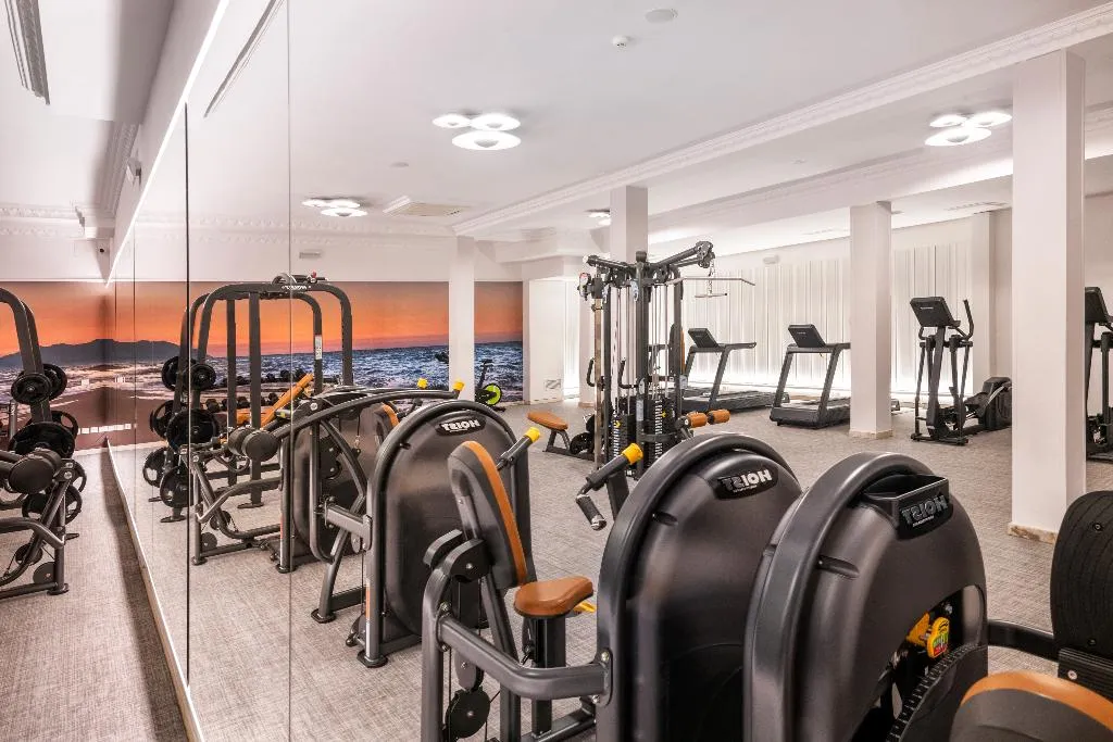 Sports and Entertainment, Salles Hotel Marina Portals, Majorca