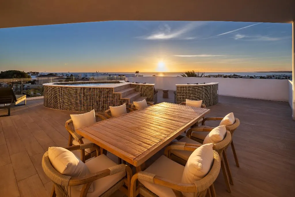 SUITE SEA VIEW WITH TERRACE Room, Castelo Suites Hotel, Algarve