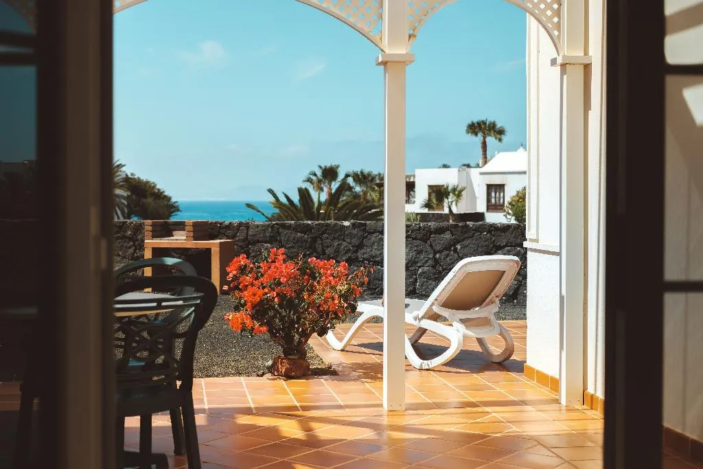 BUNGALOW SEA VIEW Room, Apartamentos LIVVO Coloradamar, Lanzarote