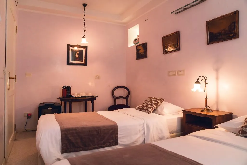 FAMILY ROOM TWO BEDROOMS ONE BATHROOM Room, Palazzo Sanluca, Venice