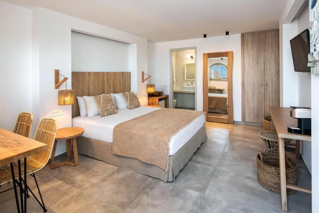 Room, Kokkinos Villas, Santorini