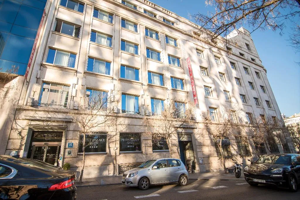 General view, Petit Palace President Castellana, Madrid