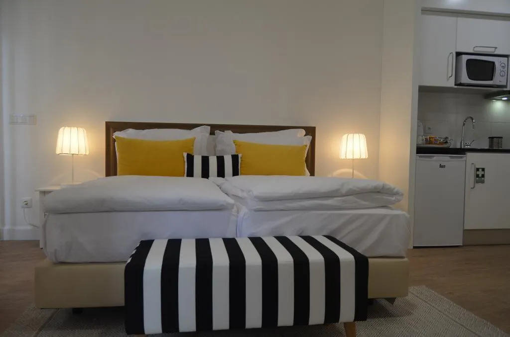STUDIO TWO BEDS Room, Studios Funchal by Petit Hotels, Madeira