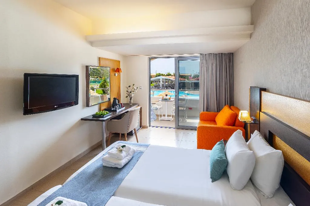 Double or Twin POOL VIEW Room, Leonardo Kolymbia Resort, Rhodes