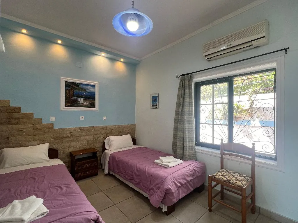 APARTMENT CAPACITY 4 Room, Andromaches Holiday apartments, Corfu