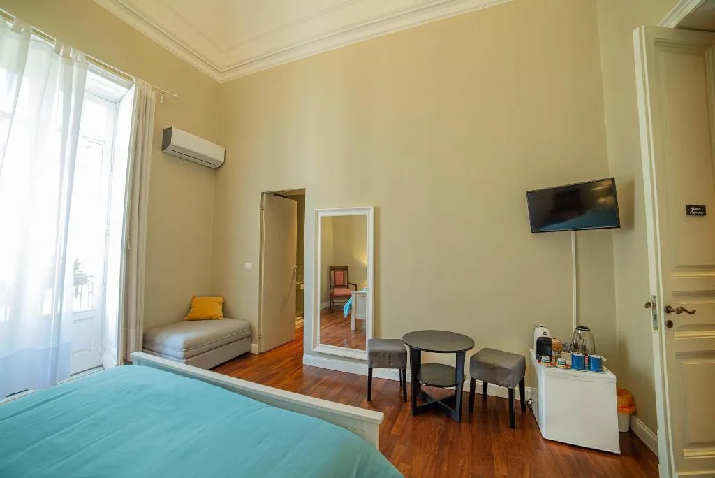 Room, Le 4 Leggende, Catania
