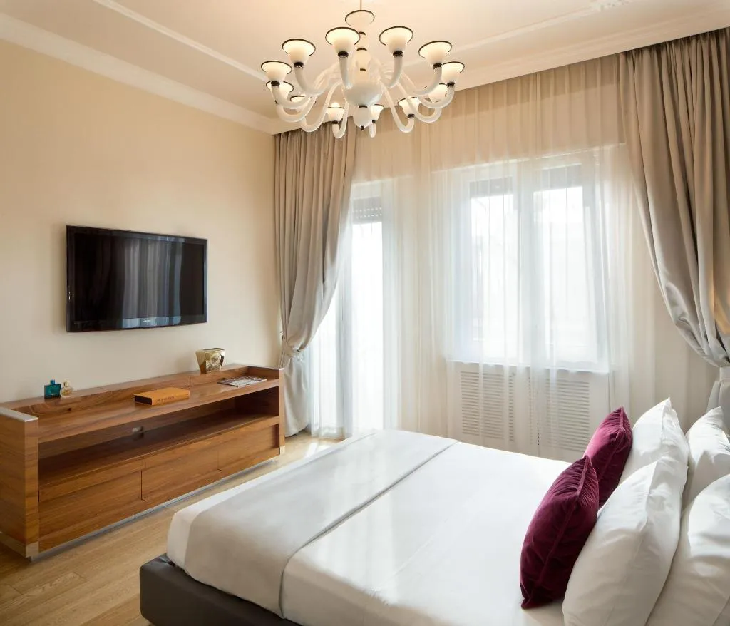 Room, Luxury Suite Milano Duomo, Milan