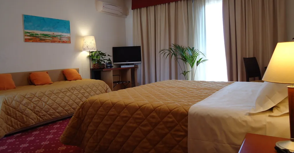 QUADRUPLE STANDARD Room, Moon Palace Hotel, Milan