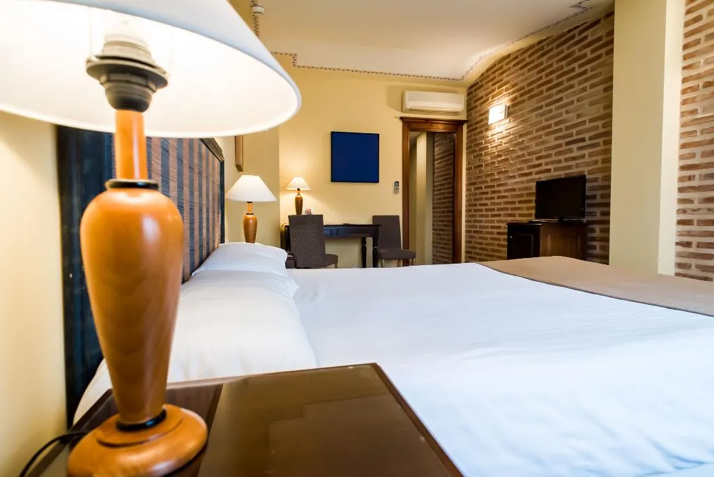 Room, AD Hoc Parque Golf, Valencia