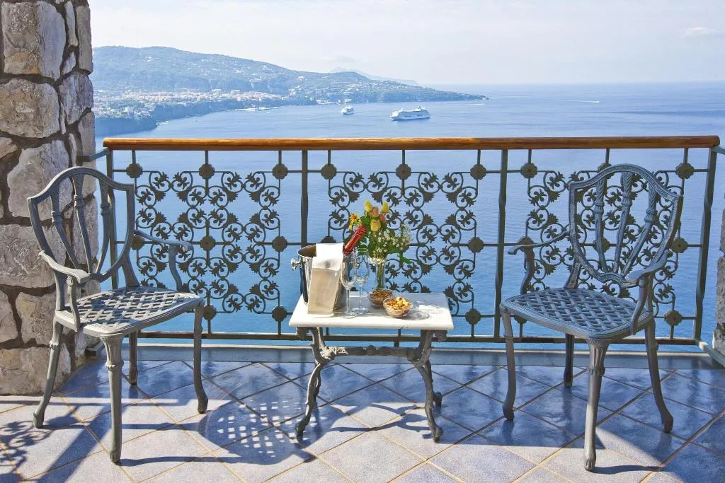 DOUBLE SEA VIEW Room, Megamare, Naples