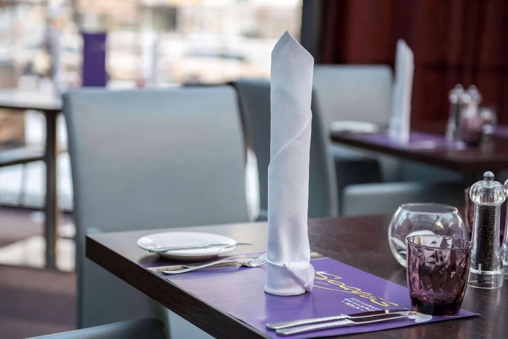 Restaurant, Park Inn by Radisson Berlin Alexanderplatz, Berlin