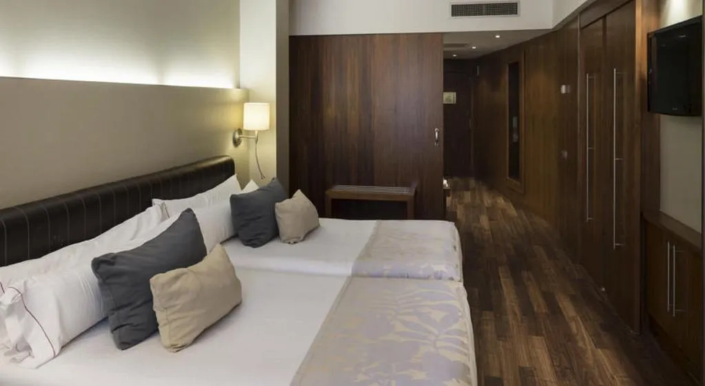 Double or Twin STANDARD Room, Catalonia Ramblas, Barcelona