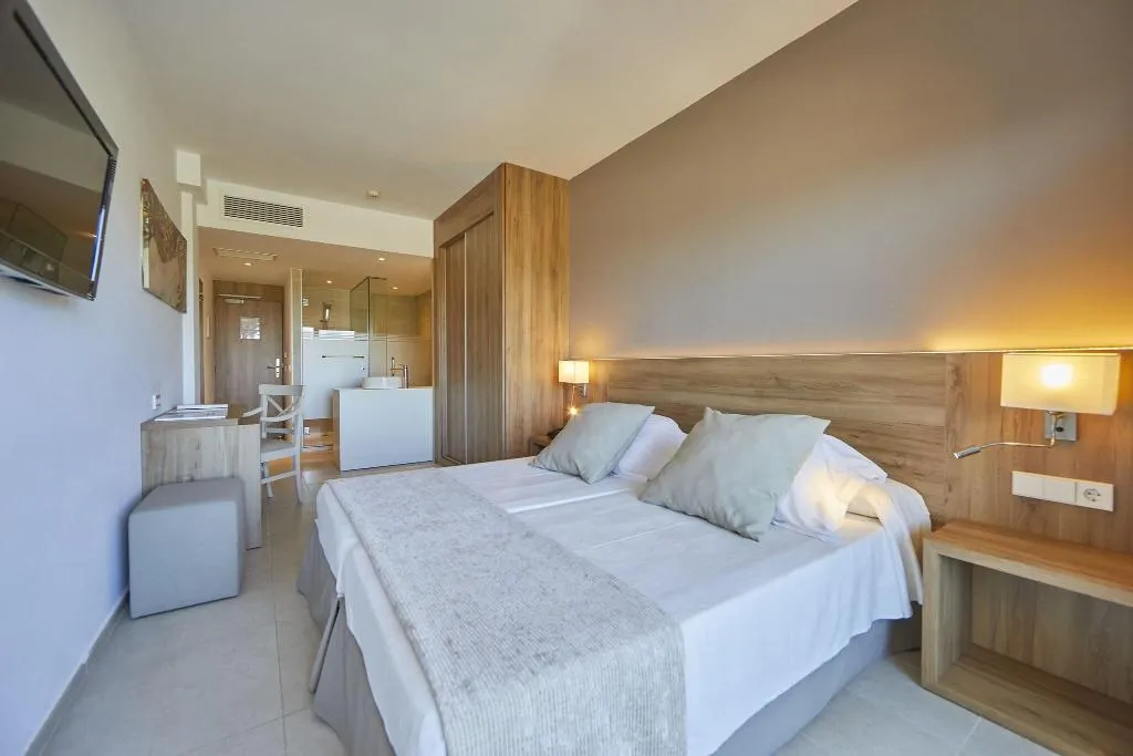 TWIN SEA VIEW WITH BALCONY Room, Playa Golf, Majorca