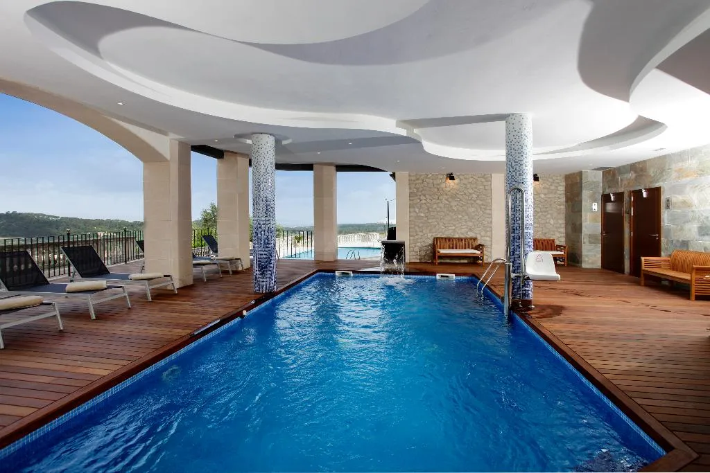 Pool, reco de Randa, Majorca