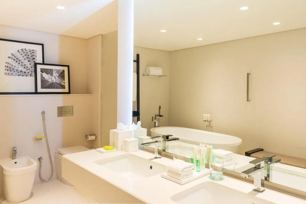SUITE SMOKING Room, Le Royal Meridien Beach Resort and Spa, Dubai