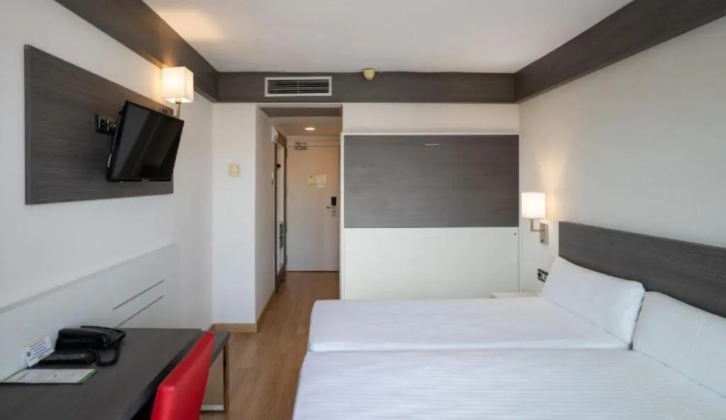 FAMILY ROOM STANDARD Room, Medplaya Santa Monica, Costa Brava