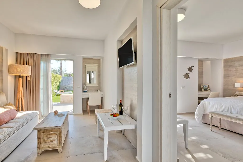 Room, White Pearls Luxury Suites Adults Only, Kos