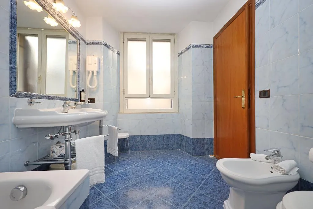 Double or Twin STANDARD Room, Rimini Hotel, Rome