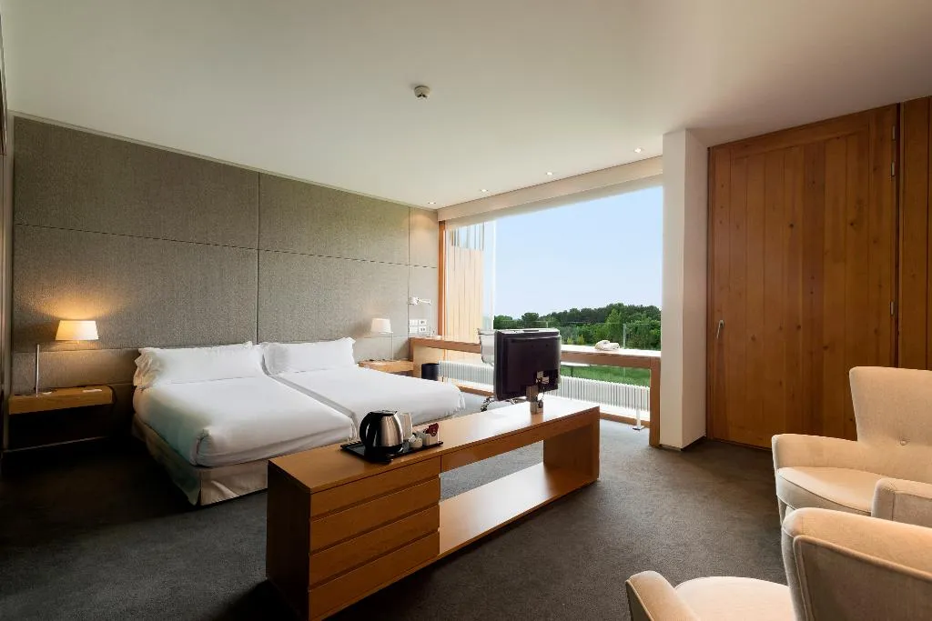 DOUBLE DELUXE SUPERIOR Room, La Mola & Conference Center, Barcelona